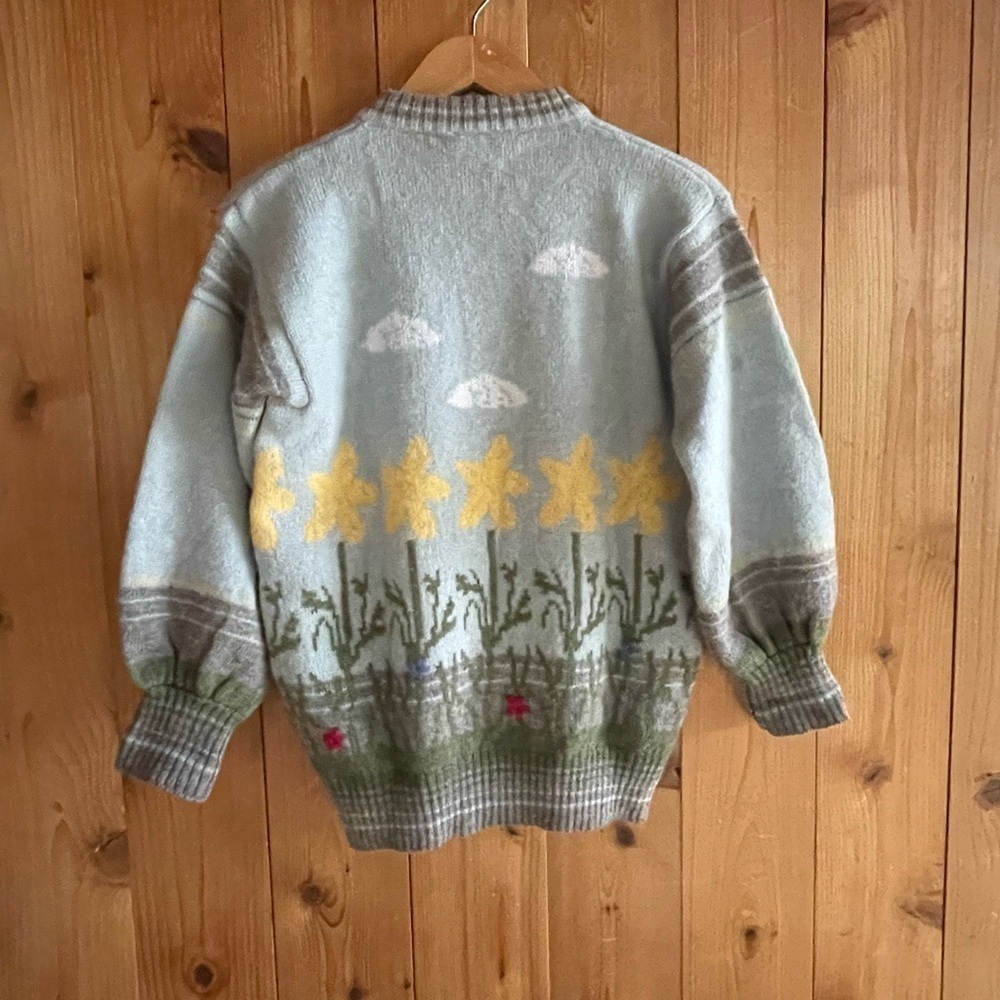 Vintage Novelty Daffodil Wool Cardigan made in Britain - Picture 6 of 11